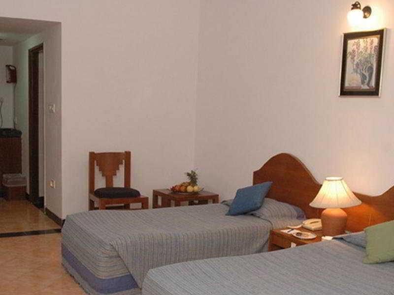 Shikara Beach Resort Cavelossim Eksteriør billede