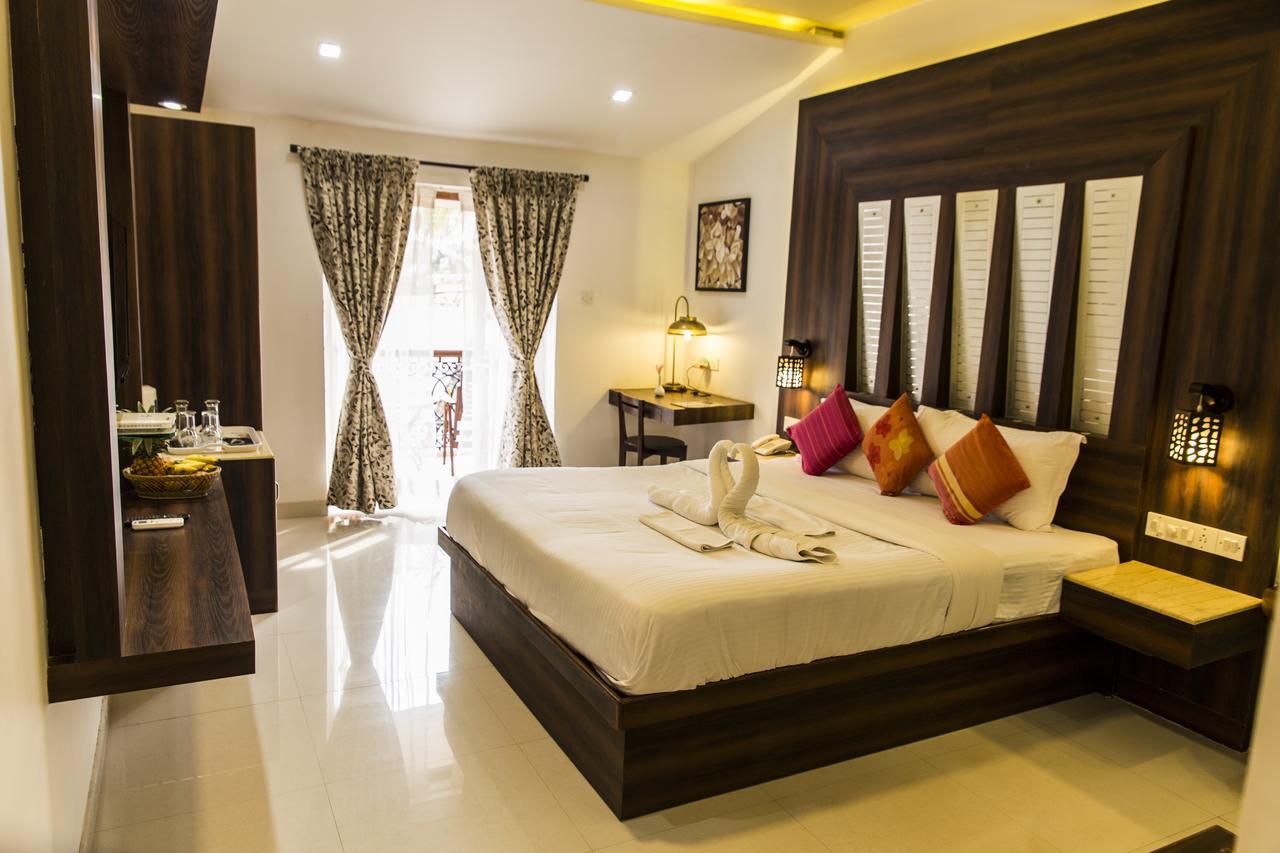 Shikara Beach Resort Cavelossim Eksteriør billede