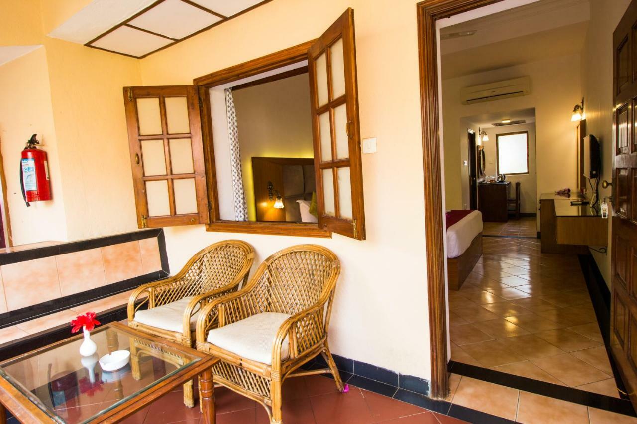 Shikara Beach Resort Cavelossim Eksteriør billede